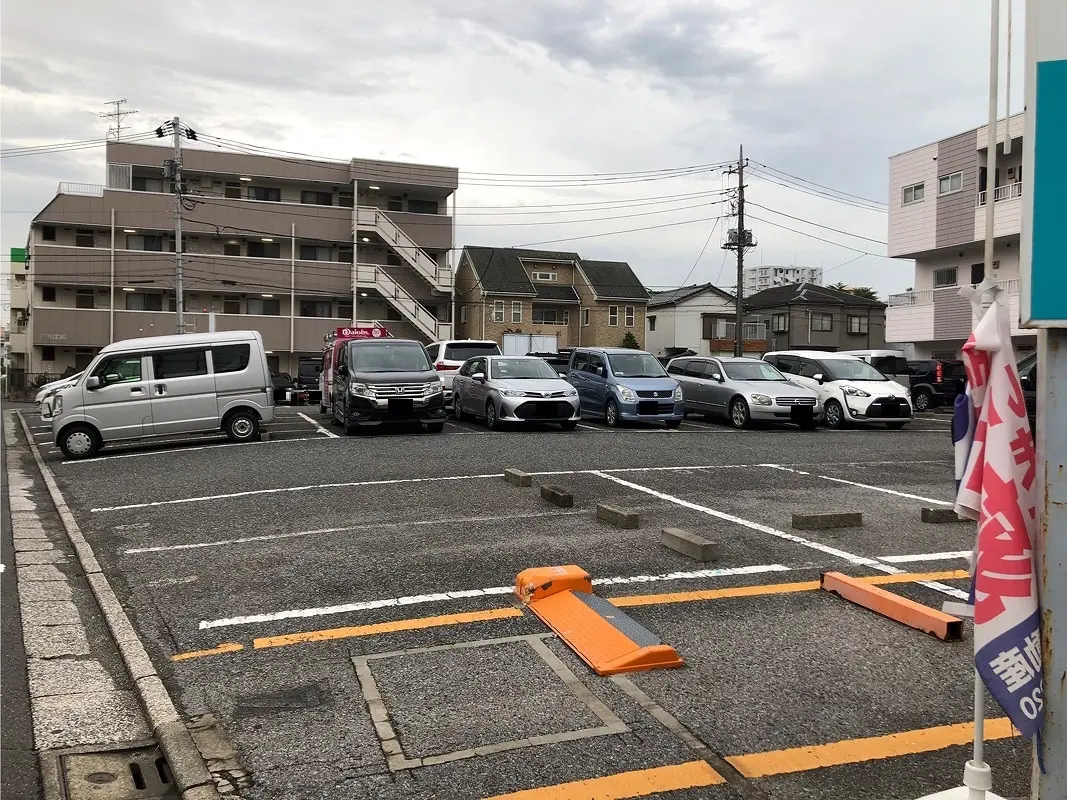 江戸川区北葛西４丁目　月極駐車場